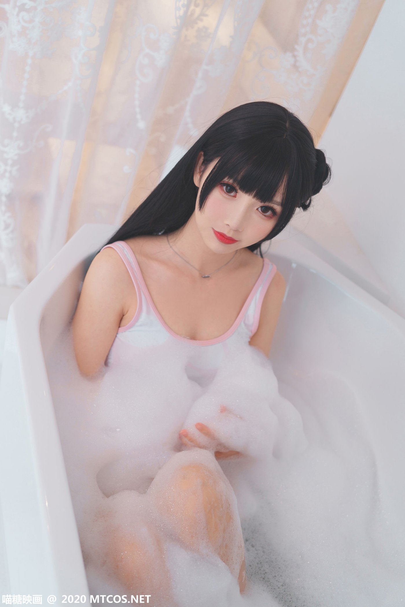 喵糖映画邻家小妹面饼仙儿死库水浴缸泡泡浴私房写真-小乔阁