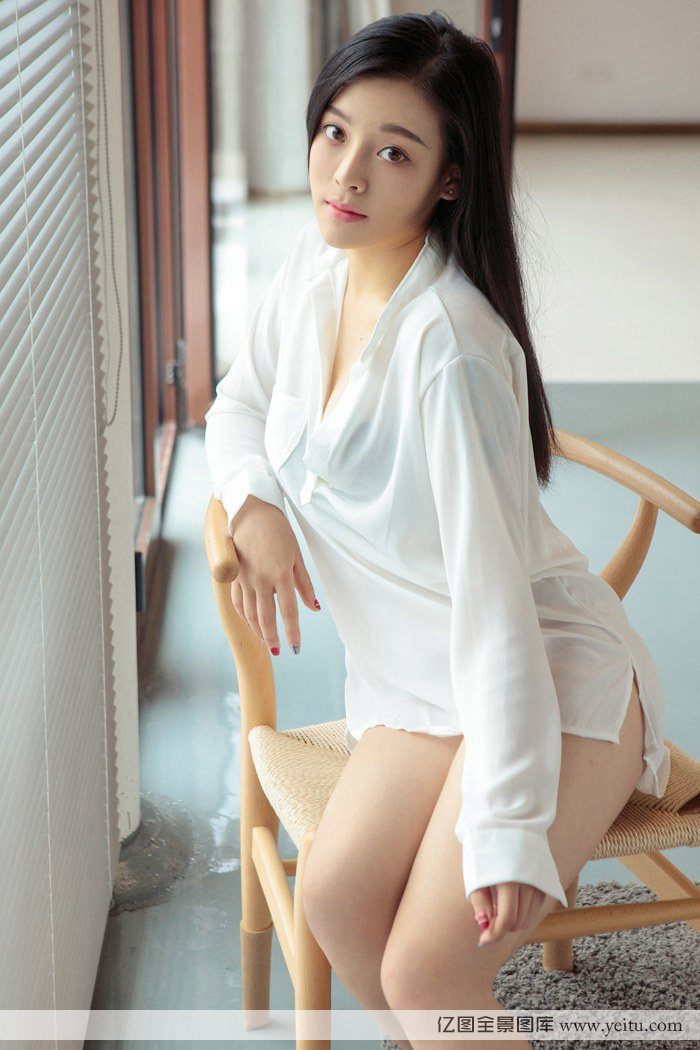 尤果网篮球宝贝凌菲篮球背心蕾丝内衣性感写真-小乔阁