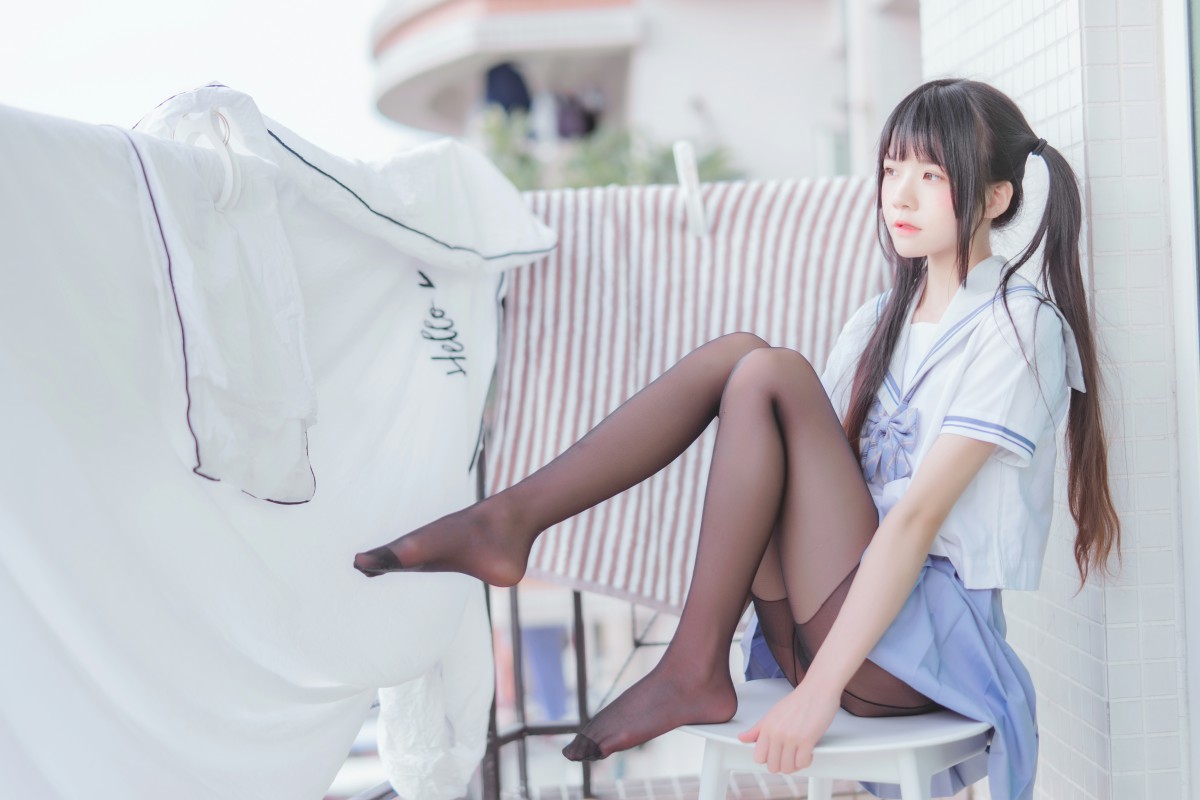 图片[3]-[Cosplay]桜桃喵 – 校服黑丝 – COSPLAY-小乔阁