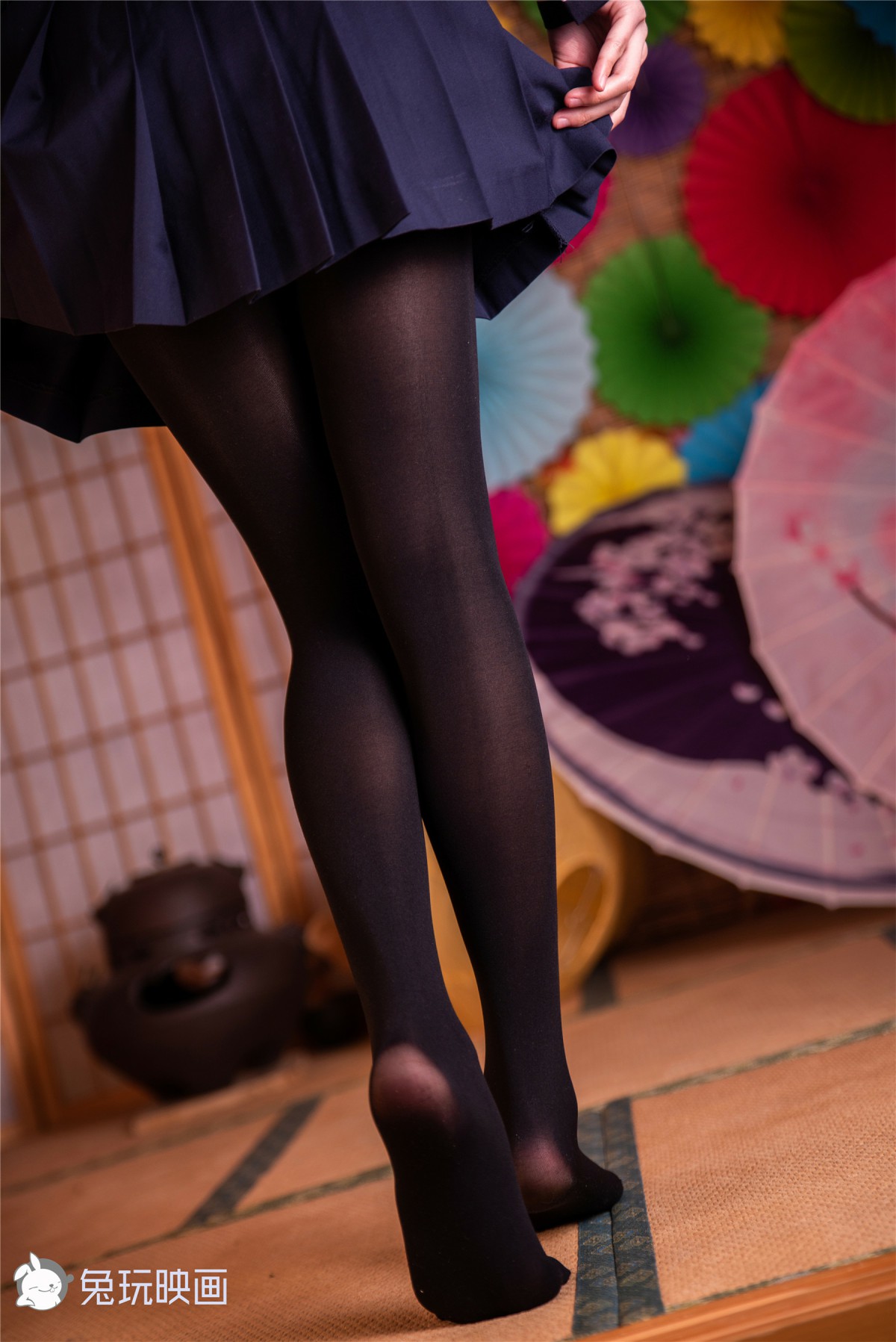 图片[12]-兔玩映画系列 Vol.053 冬天里的黑丝JK裙_ – COSPLAY-小乔阁