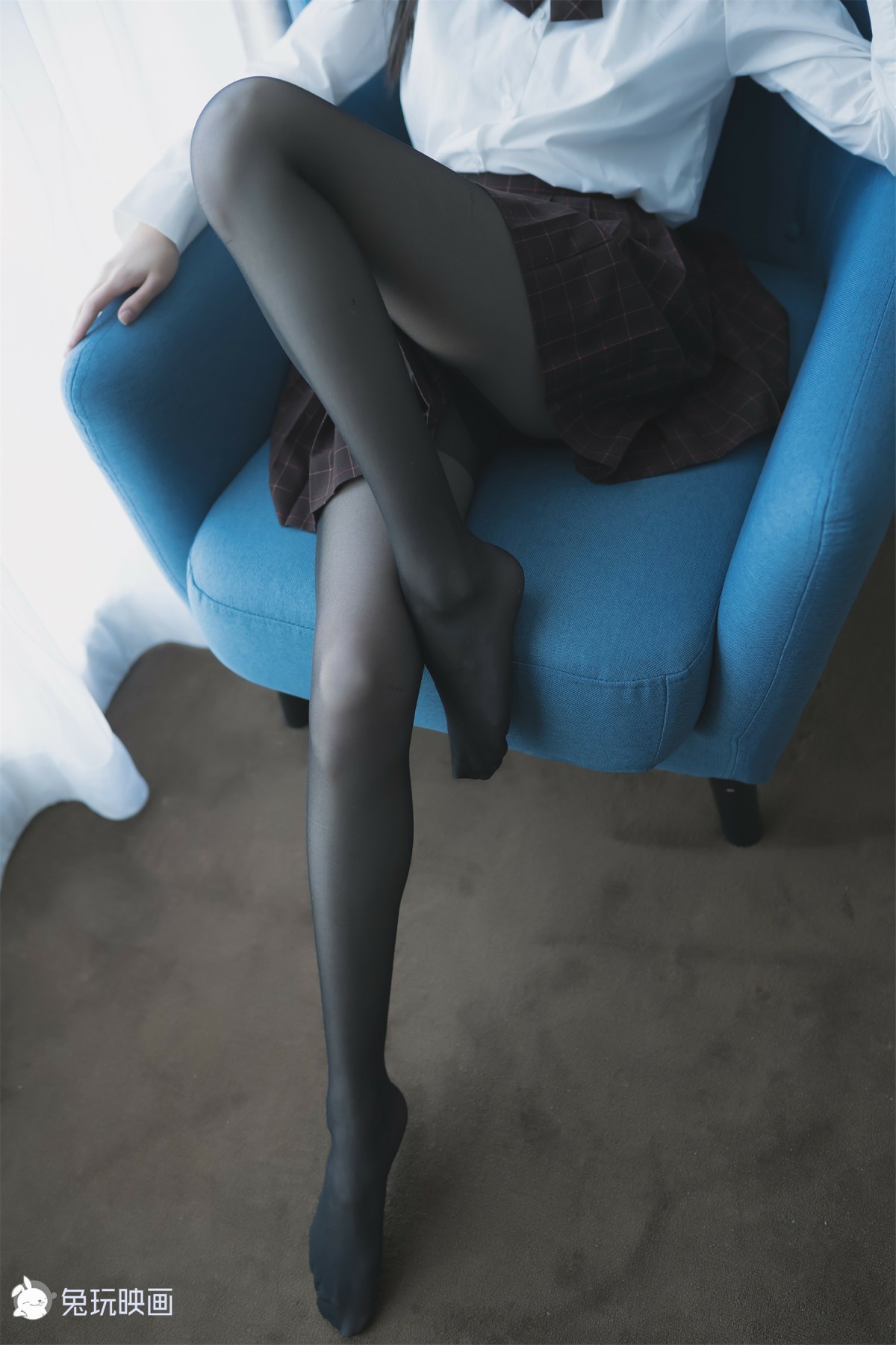 图片[4]-兔玩映画系列 Vol.051 蓝椅子上的黑丝少女_ – COSPLAY-小乔阁