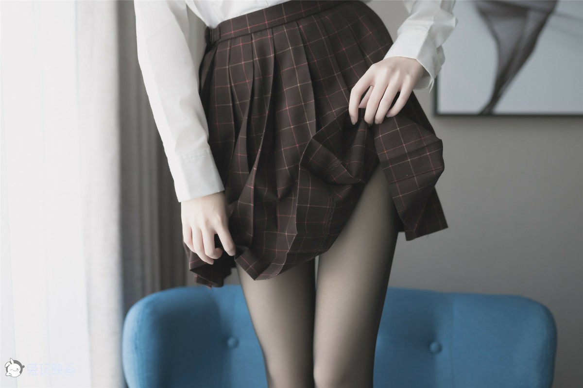 图片[29]-兔玩映画系列 Vol.051 蓝椅子上的黑丝少女_ – COSPLAY-小乔阁