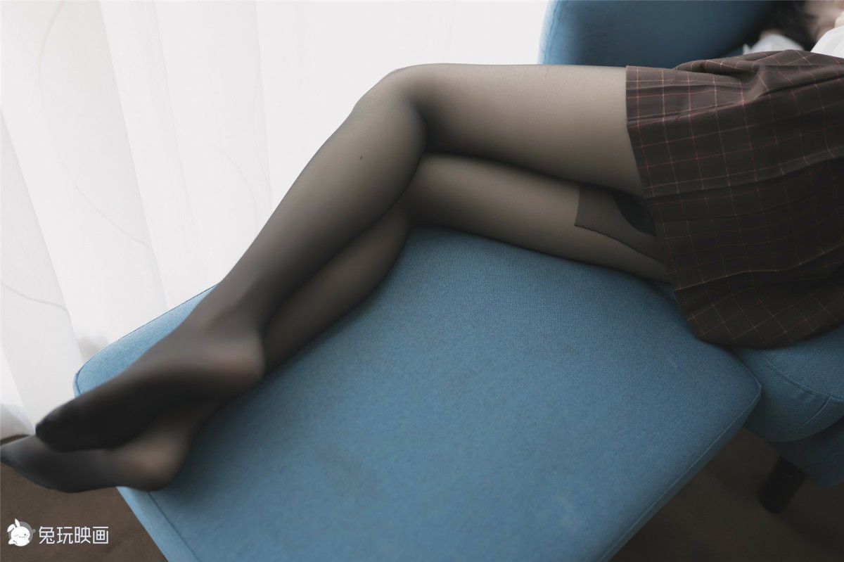 图片[41]-兔玩映画系列 Vol.051 蓝椅子上的黑丝少女_ – COSPLAY-小乔阁