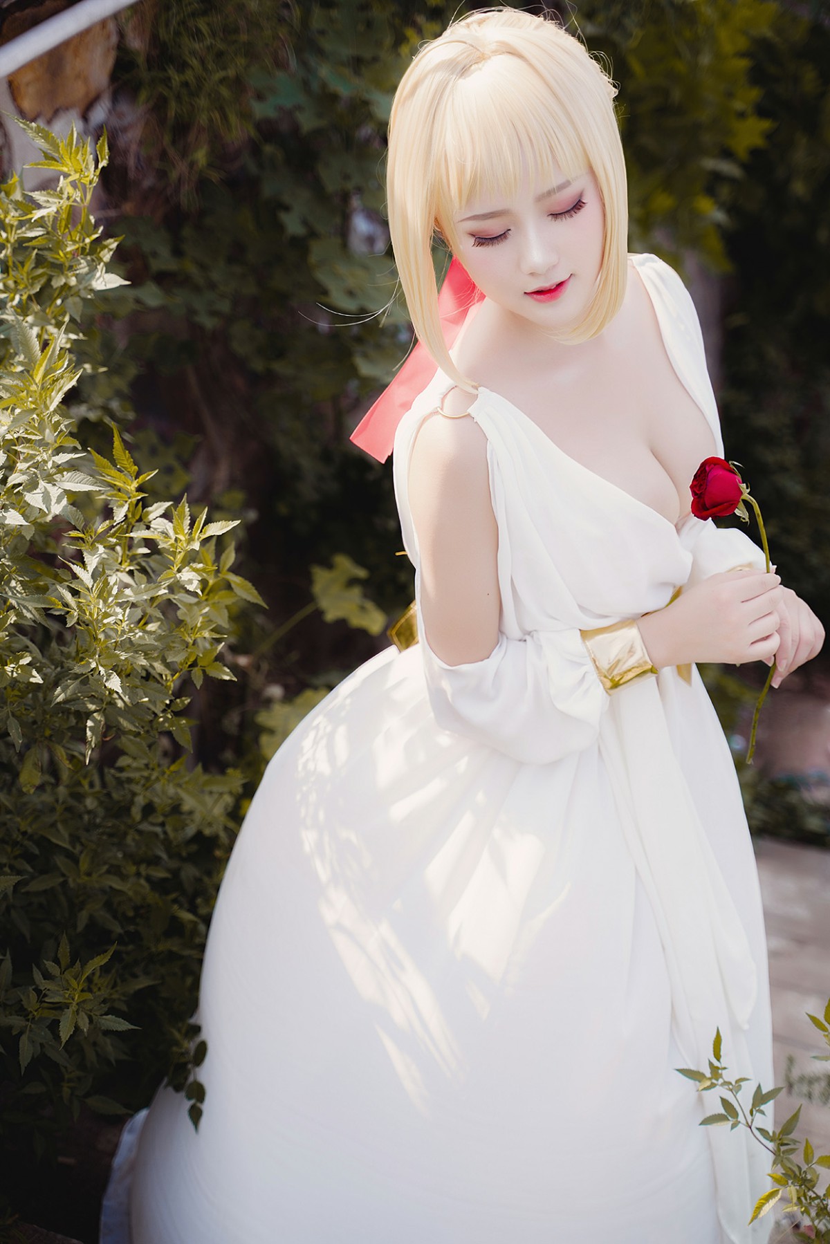 图片[13]-甜美女神 白裙飘逸难以抵挡的诱惑 – COSPLAY-小乔阁