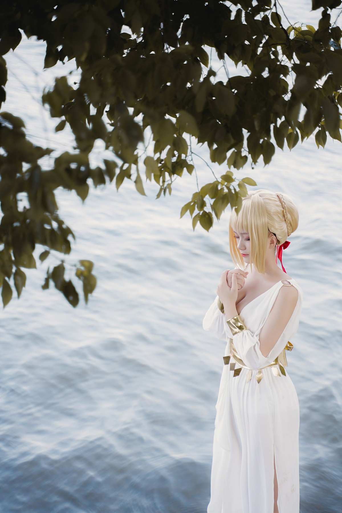 图片[23]-甜美女神 白裙飘逸难以抵挡的诱惑 – COSPLAY-小乔阁