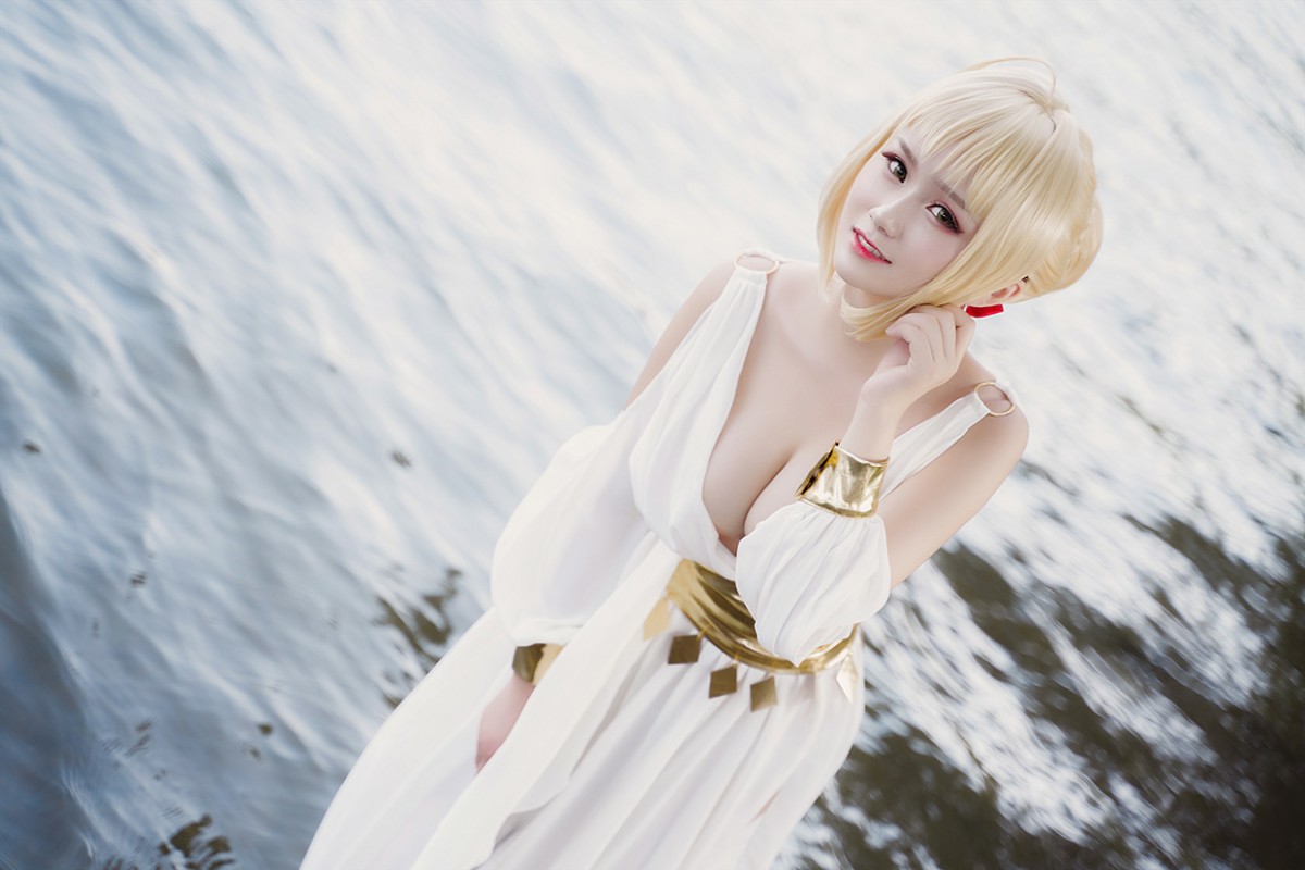 图片[26]-甜美女神 白裙飘逸难以抵挡的诱惑 – COSPLAY-小乔阁