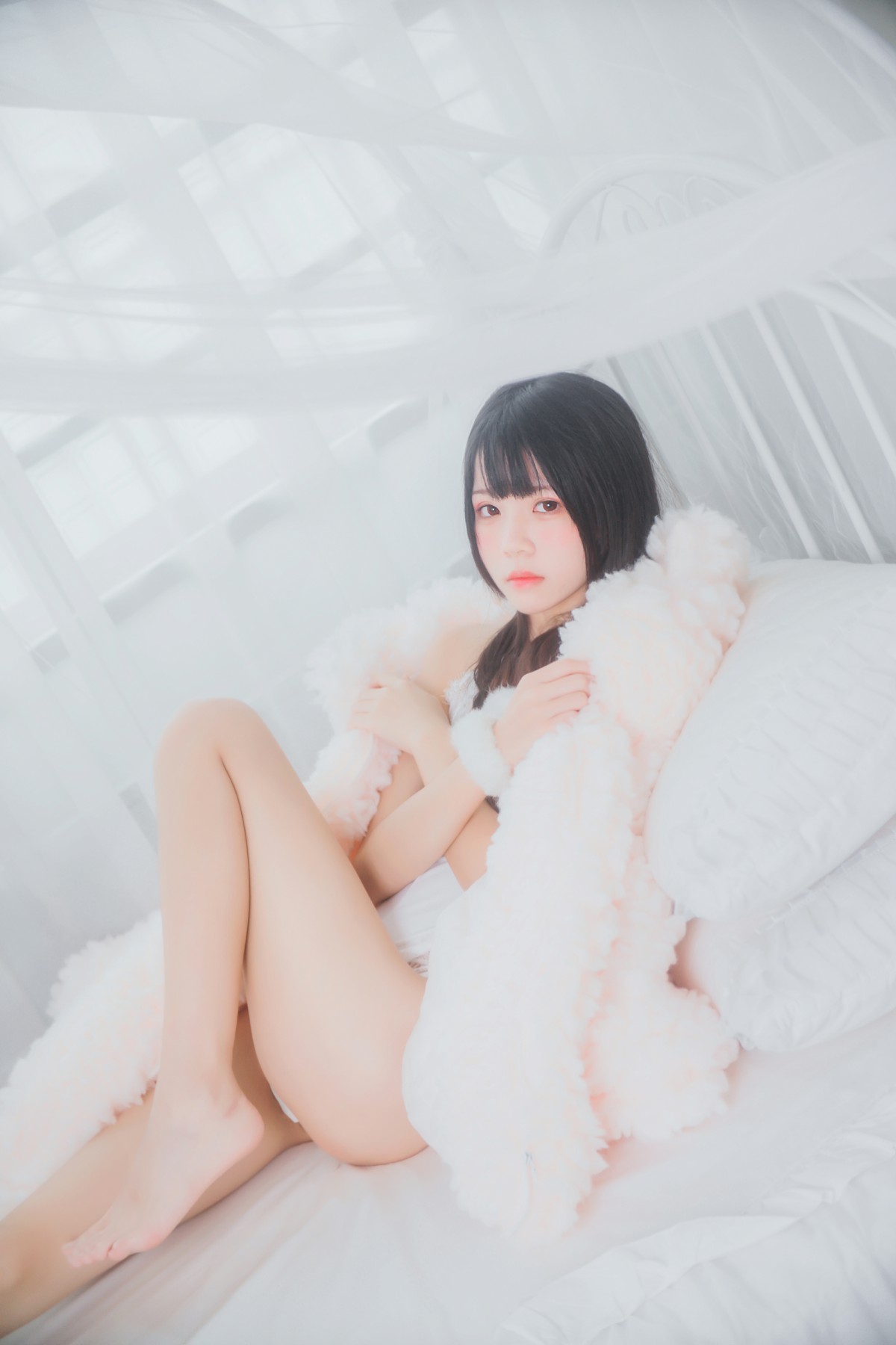 图片[13]-萝莉风COS 桜桃喵 – 纯白私房 – COSPLAY-小乔阁