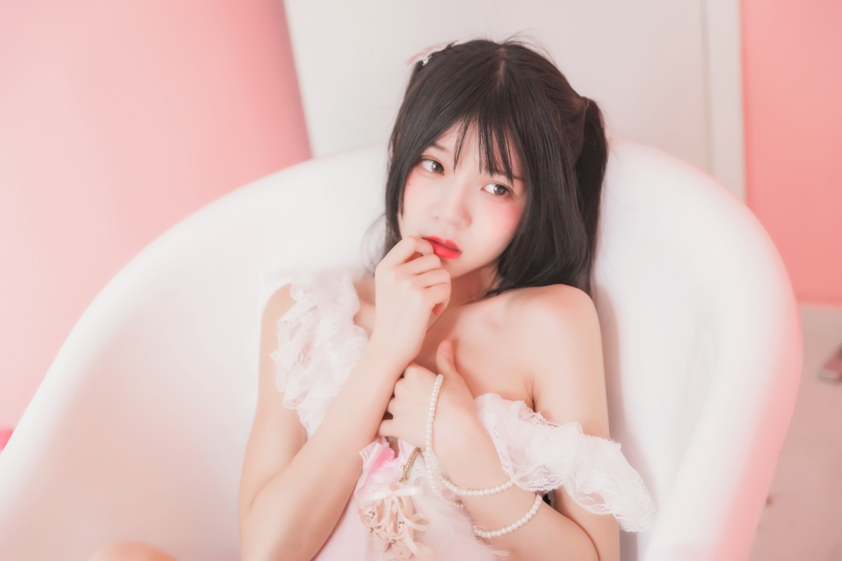 图片[14]-萝莉风COS 桜桃喵 –粉色浴缸 – COSPLAY-小乔阁