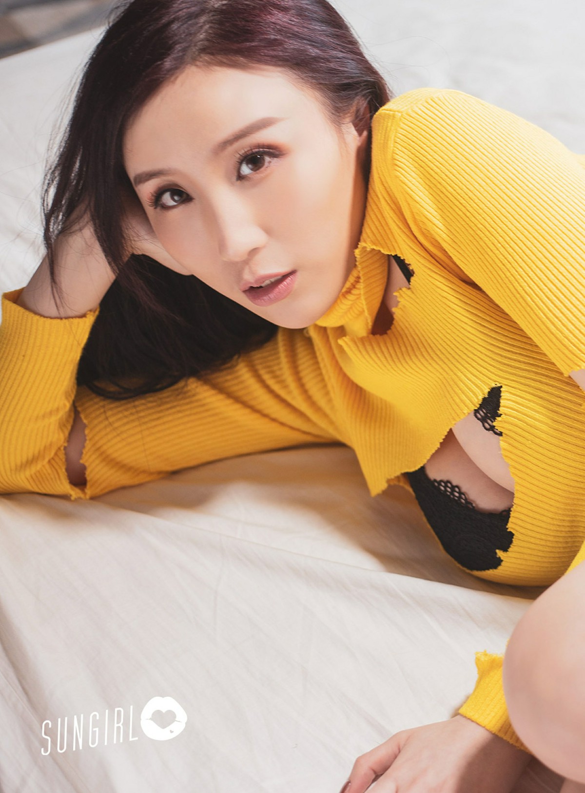 图片[2]-[SUNGIRL阳光宝贝]NO.007 黄色诱惑！蔓蔓恋上你写真 黄蔓蔓Irenea – COSPLAY-小乔阁