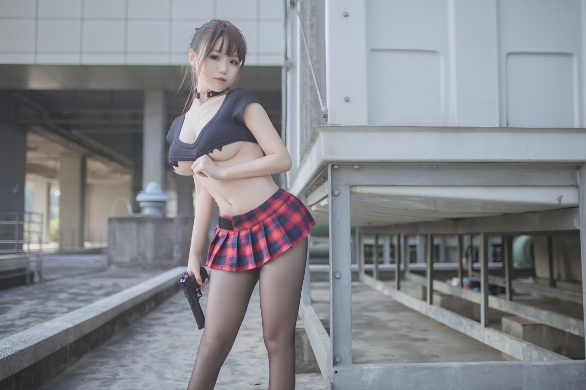 图片[11]-性感人气COSER Yoko宅夏Cos – 红色格子 – COSPLAY-小乔阁