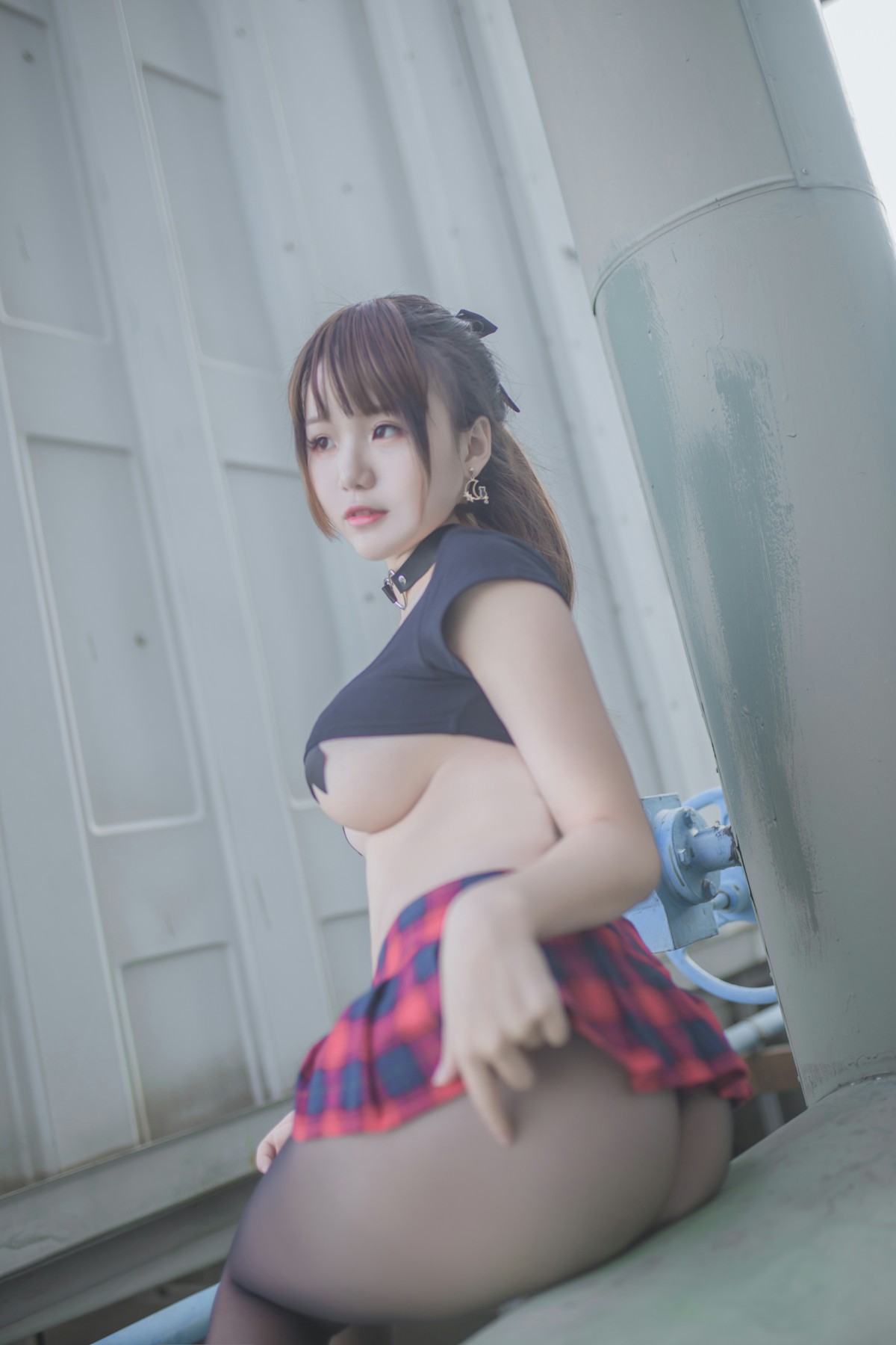 图片[19]-性感人气COSER Yoko宅夏Cos – 红色格子 – COSPLAY-小乔阁