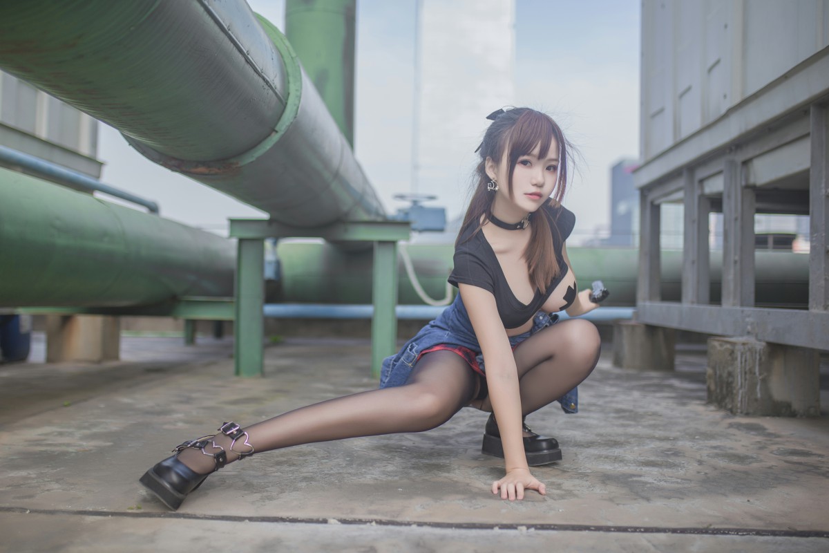 图片[24]-性感人气COSER Yoko宅夏Cos – 红色格子 – COSPLAY-小乔阁