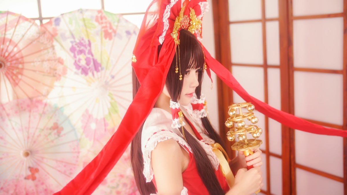 图片[2]-萝莉风COS 桜桃喵 – 灵梦 新年快乐 – COSPLAY-小乔阁