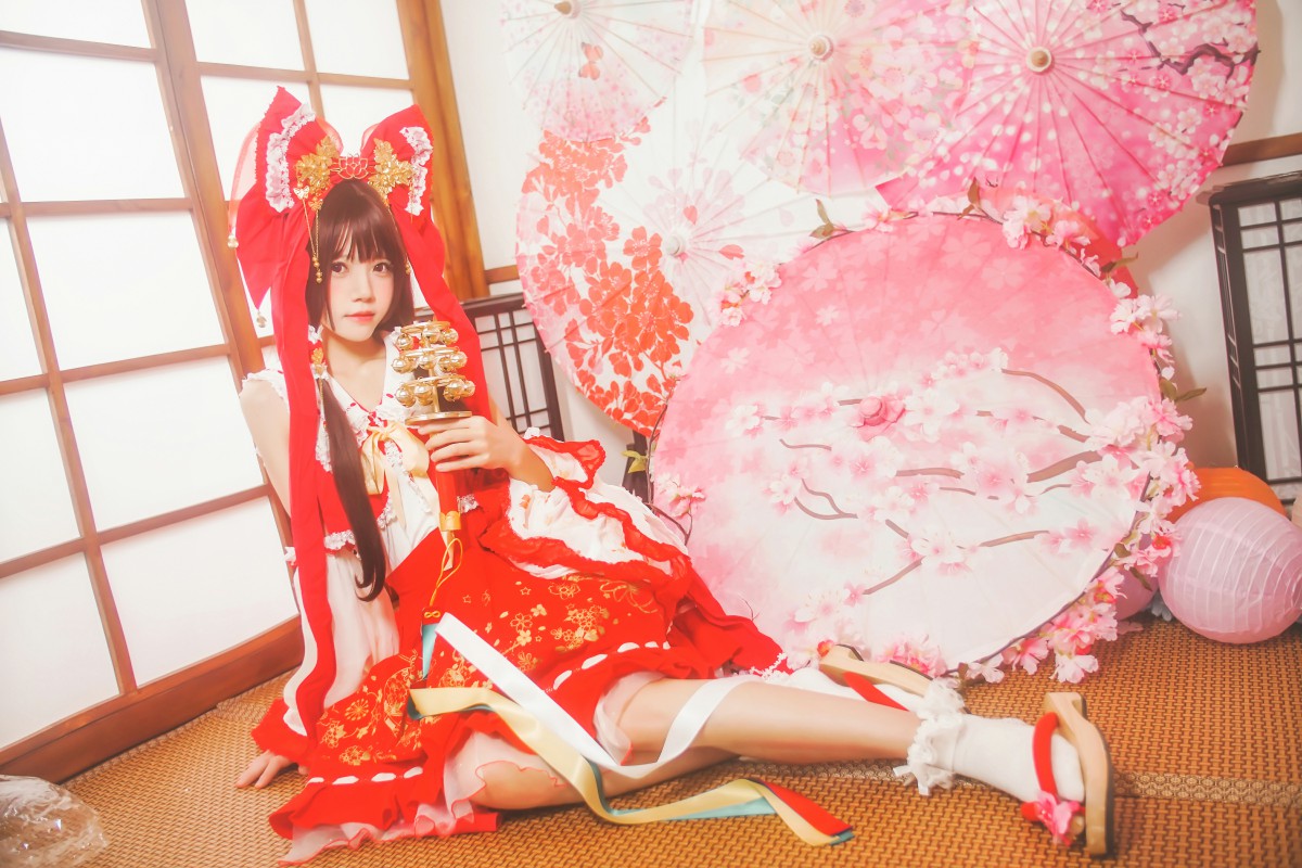 图片[12]-萝莉风COS 桜桃喵 – 灵梦 新年快乐 – COSPLAY-小乔阁