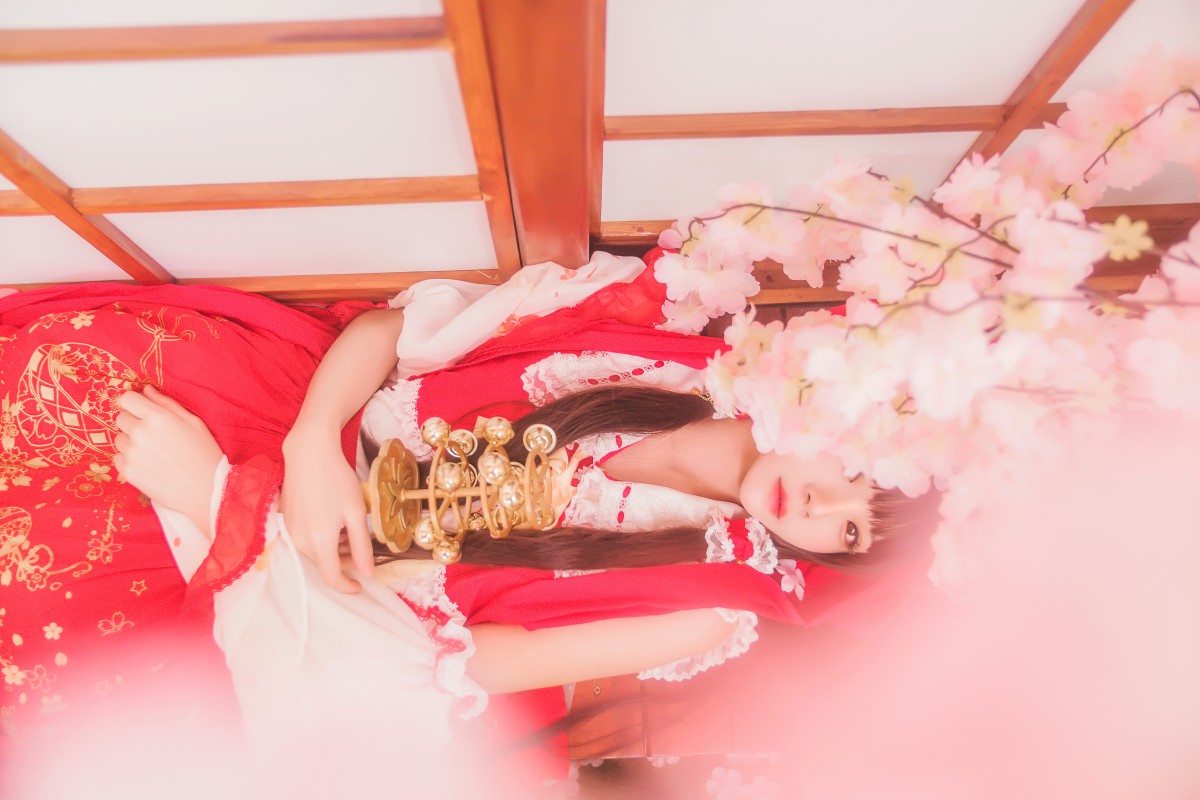 图片[43]-萝莉风COS 桜桃喵 – 灵梦 新年快乐 – COSPLAY-小乔阁