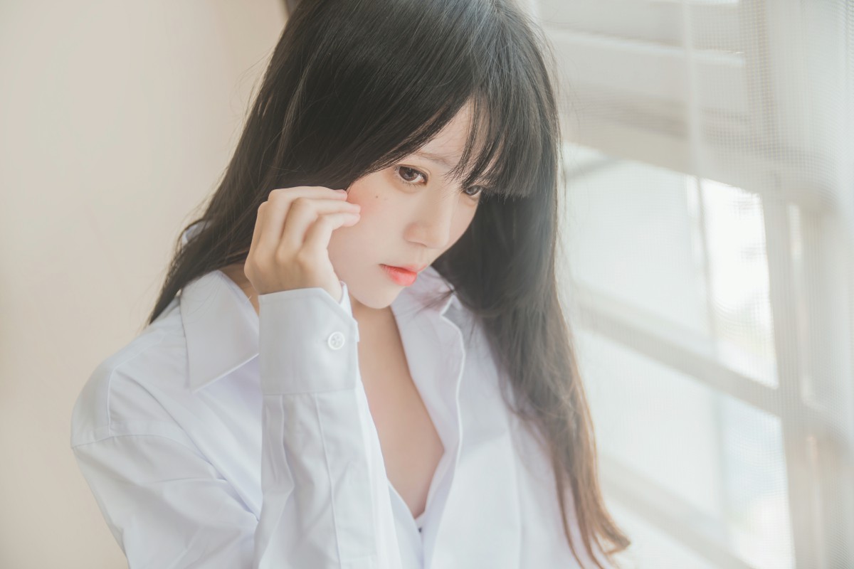 图片[6]-萝莉风COS 桜桃喵 – 白衬衫散发 – COSPLAY-小乔阁