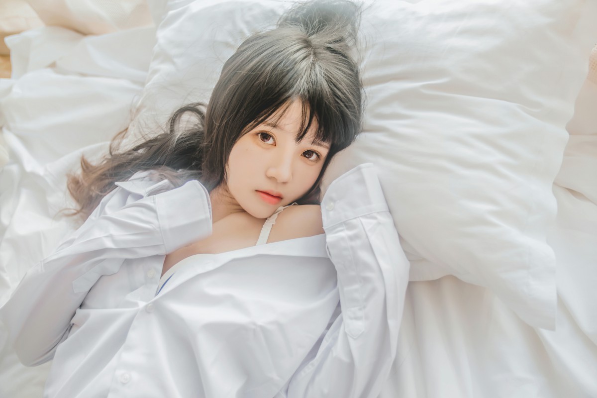 图片[18]-萝莉风COS 桜桃喵 – 白衬衫散发 – COSPLAY-小乔阁