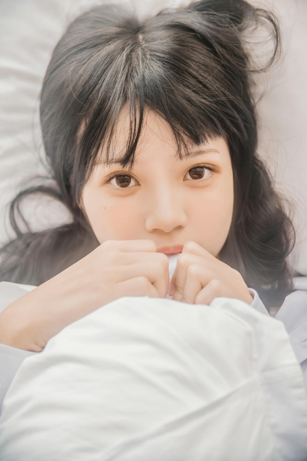 图片[23]-萝莉风COS 桜桃喵 – 白衬衫散发 – COSPLAY-小乔阁