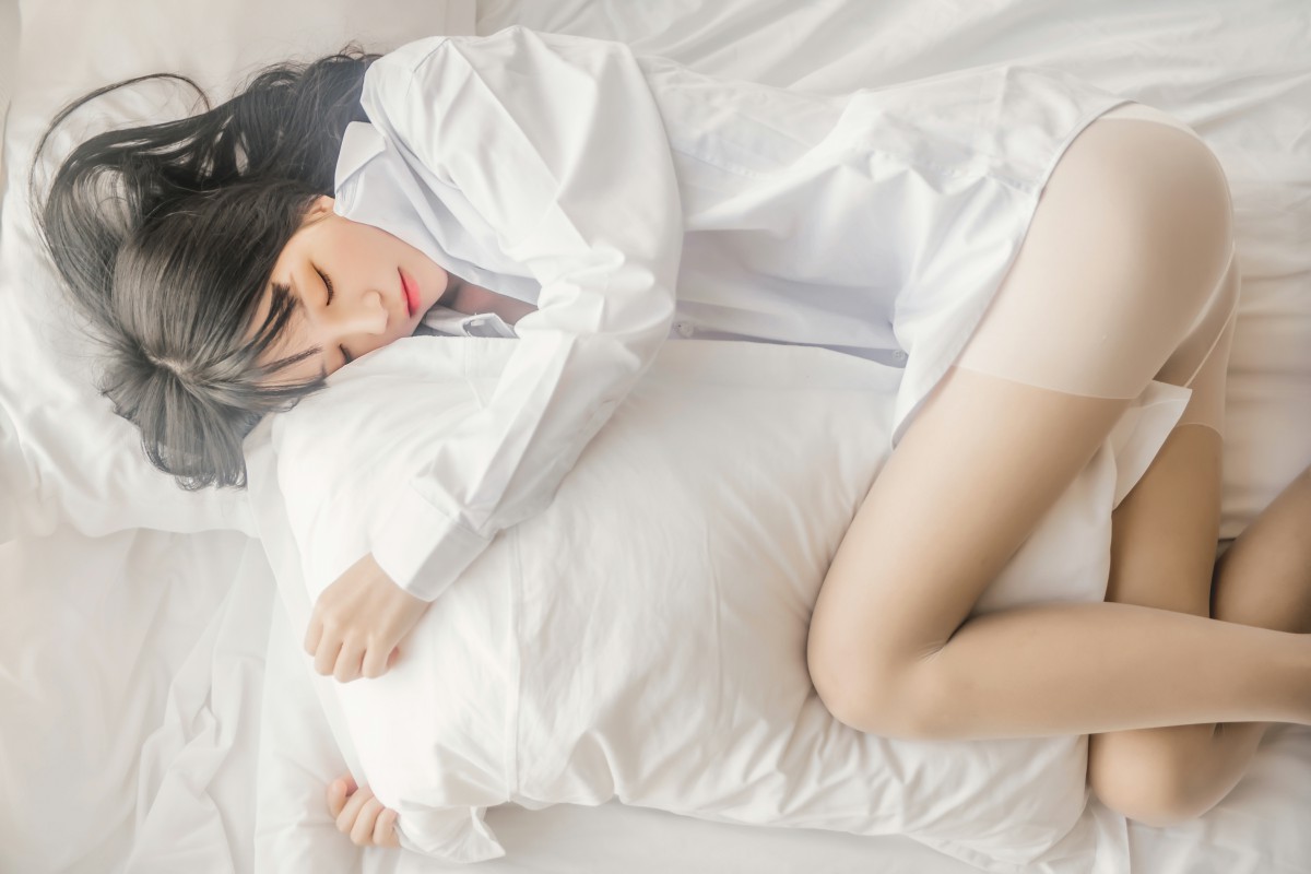 图片[24]-萝莉风COS 桜桃喵 – 白衬衫散发 – COSPLAY-小乔阁