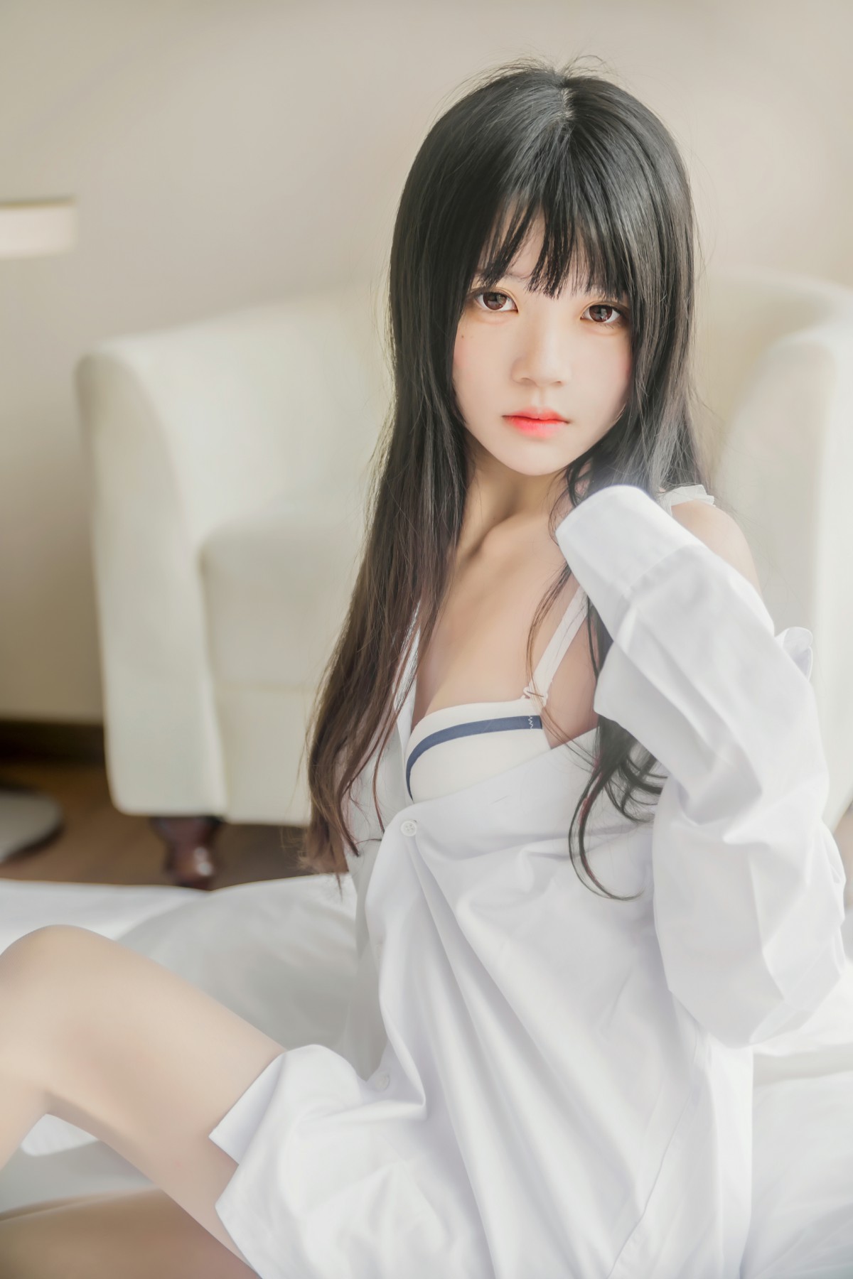 图片[30]-萝莉风COS 桜桃喵 – 白衬衫散发 – COSPLAY-小乔阁