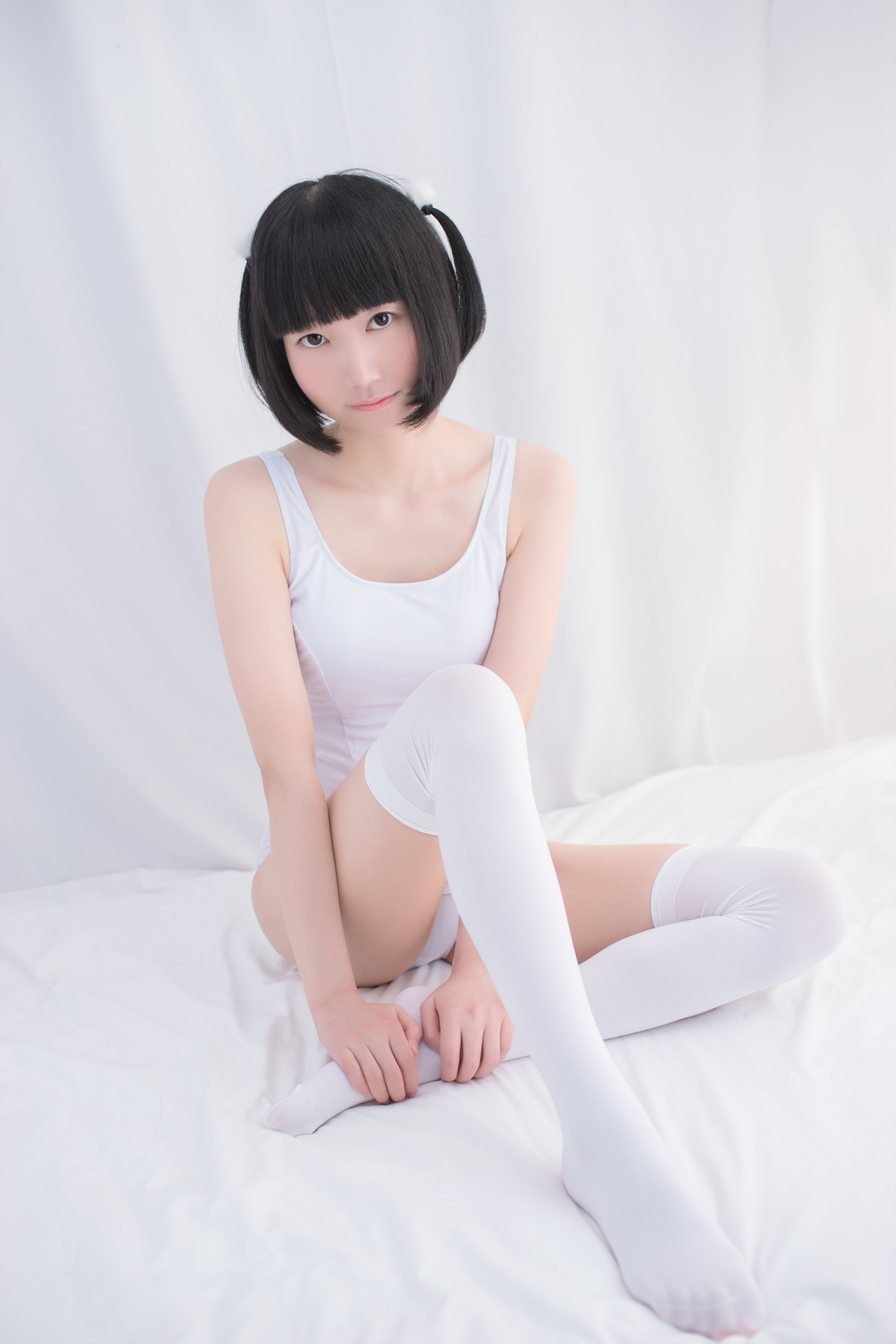 图片[5]-[轻兰映画写真]SPL.001 白色纯情丝袜秀 – COSPLAY-小乔阁
