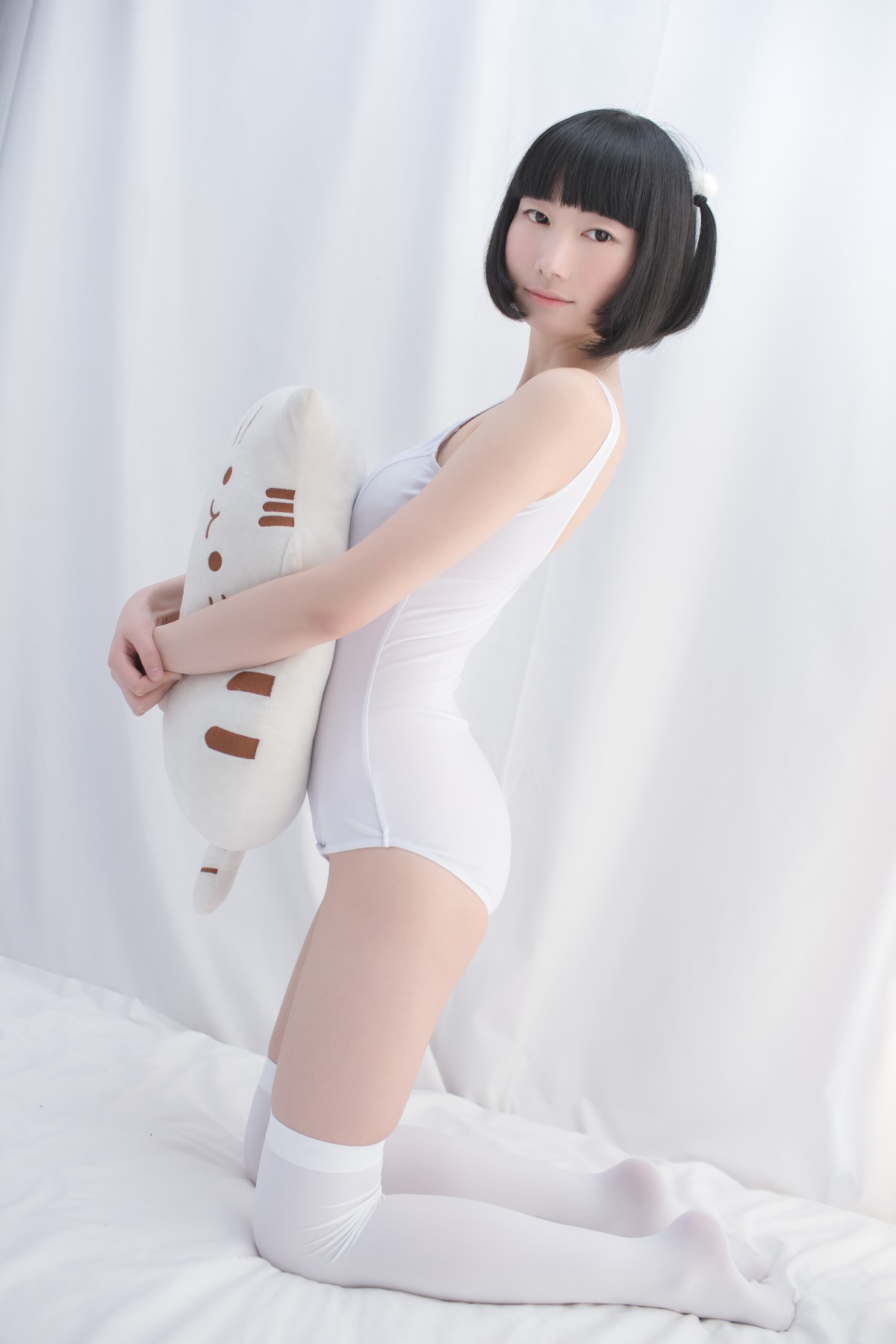 图片[9]-[轻兰映画写真]SPL.001 白色纯情丝袜秀 – COSPLAY-小乔阁