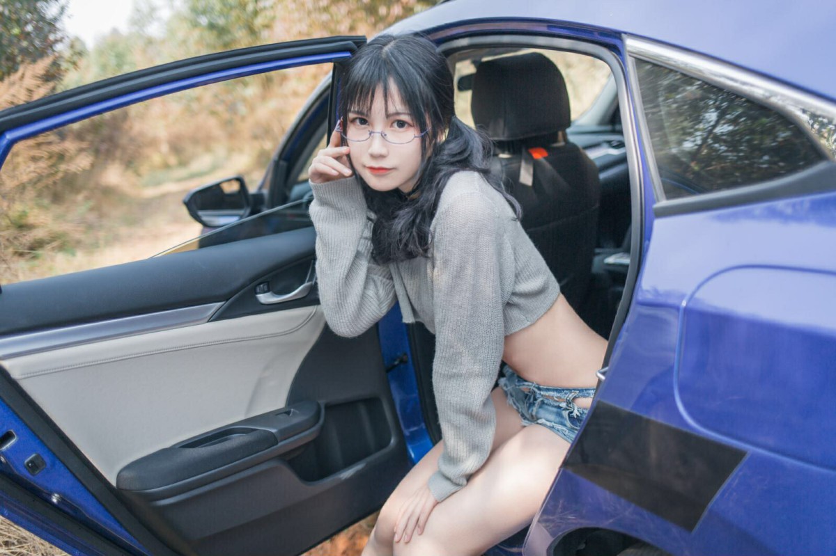 COSER美女逐月su – 车内篇 – COSPLAY-小乔阁